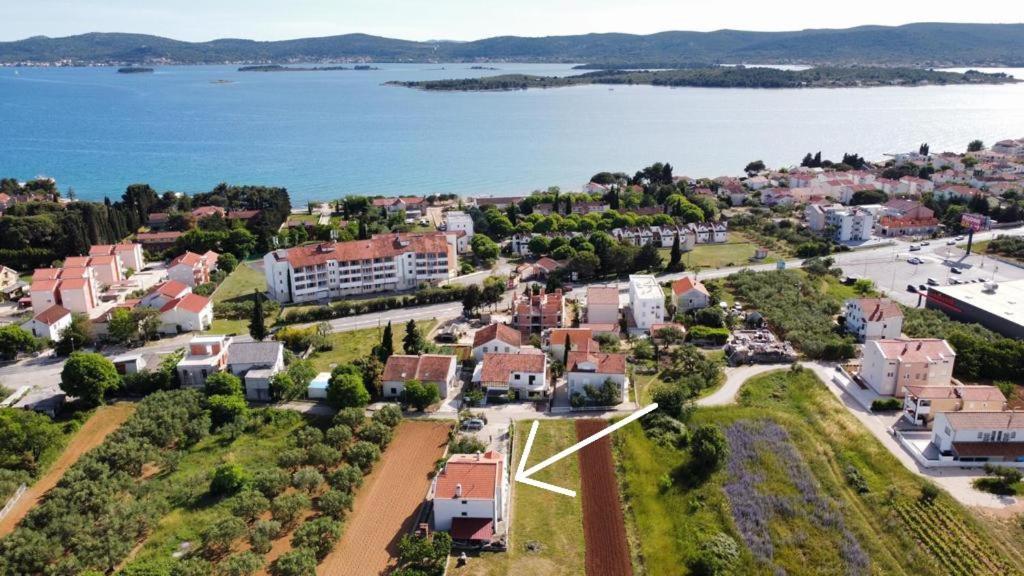 Apartments Marina Sveti Filip i Jakov Exterior photo