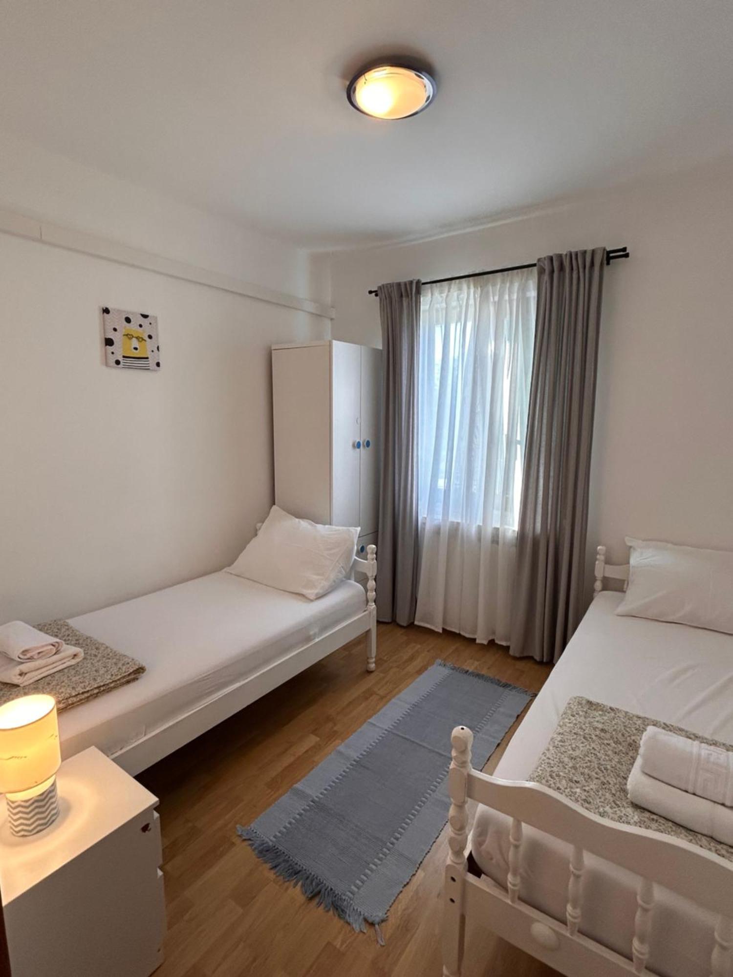 Apartments Marina Sveti Filip i Jakov Exterior photo